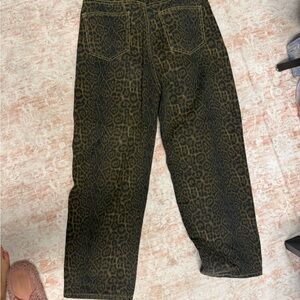 Amazon Women's Straight Leg Jeans - Black and Brown Leopard Print